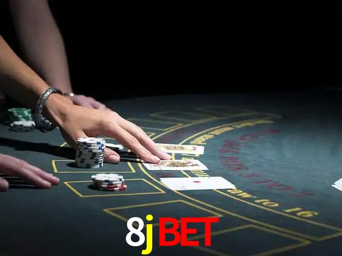 Sinta a adrenalina dos jogos de cassino com 8jbet